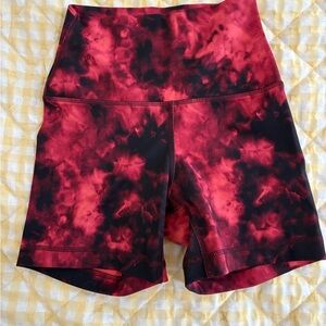 90 Degree By Reflex Red and Black Tie-Dye Bike Shorts